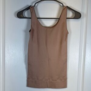 Secret by Victoria's Secret Beige Tan Better on Tops Slimming Tank Size Med EUC
